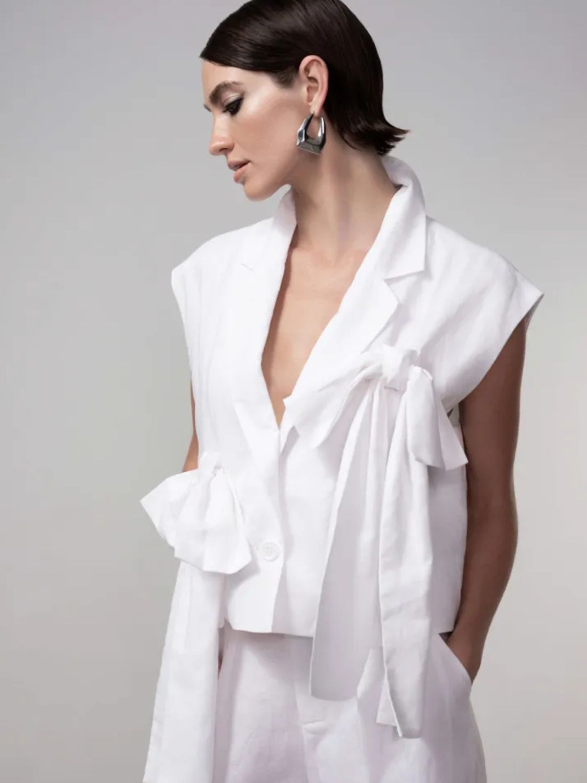 Veste avec grosse boucle HAAKO Veste avec grosse boucle HAAKO
