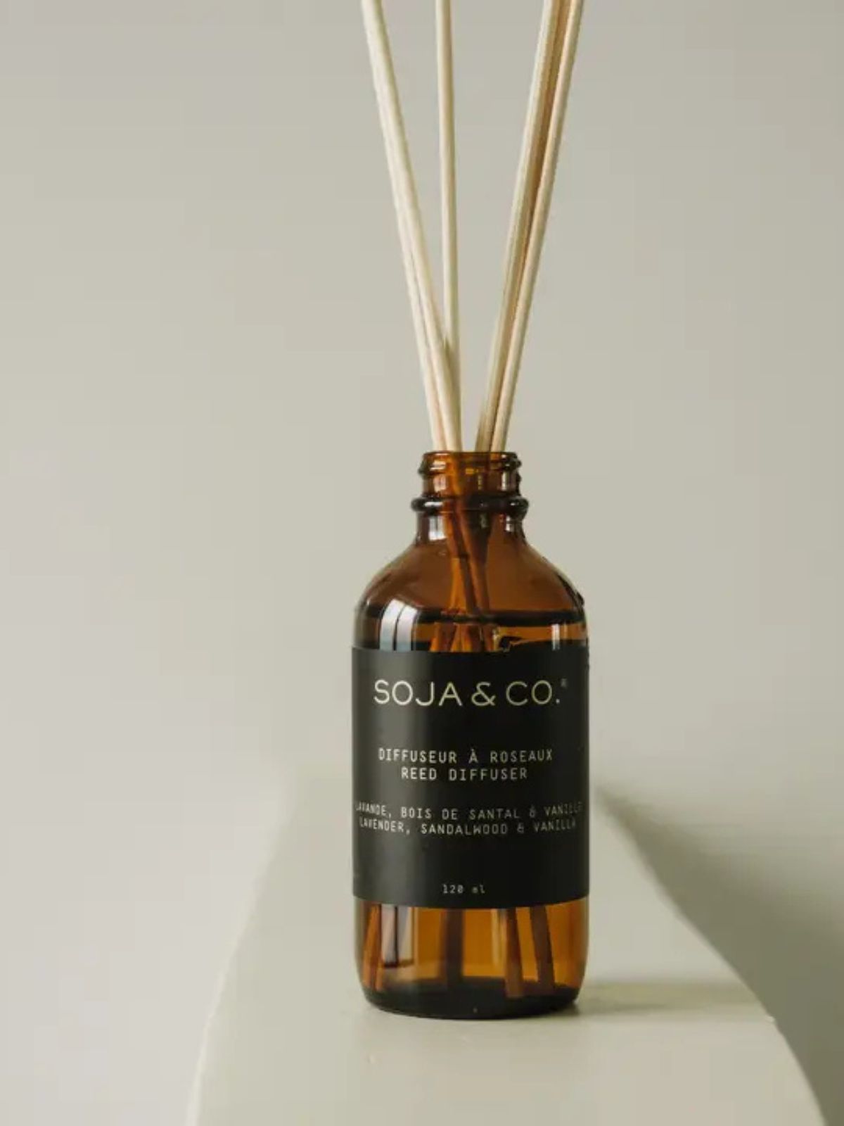 Diffuseur à roseaux Lavande, Bois de santal & Vanille Soja & Co Diffuseur à roseaux Lavande, Bois de santal & Vanille Soja & Co
