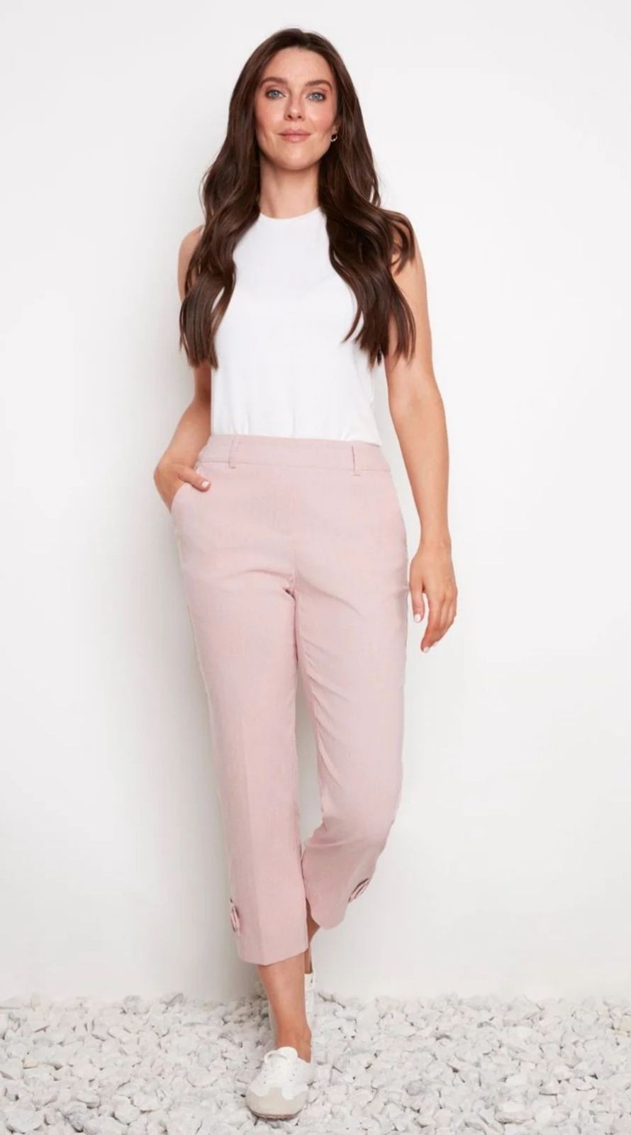 Pantalon rayé avec bouton à la jambe Up! Pantalon rayé avec bouton à la jambe Up!
