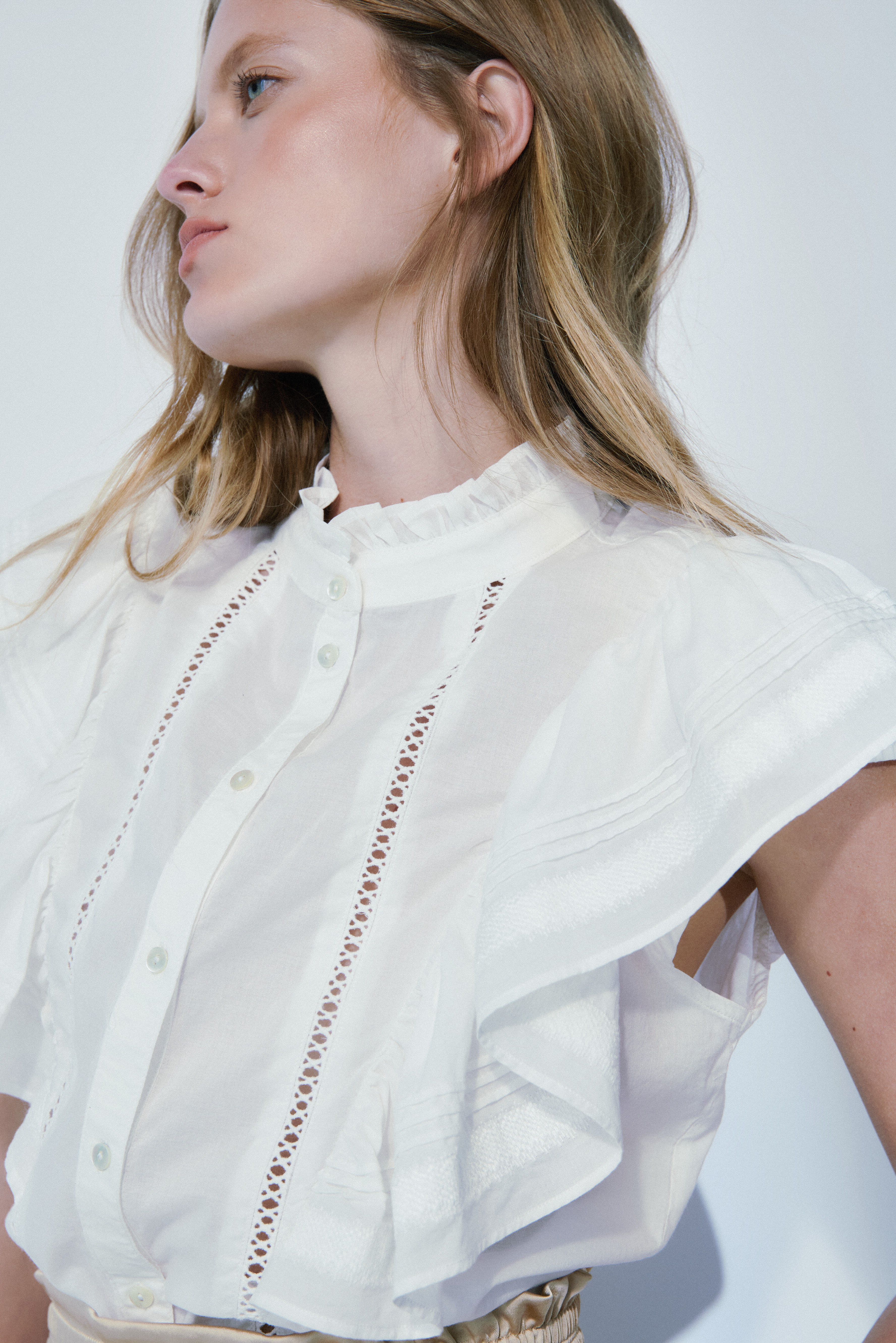 Blouse à volants brodés Mélissa Nepton W6215 